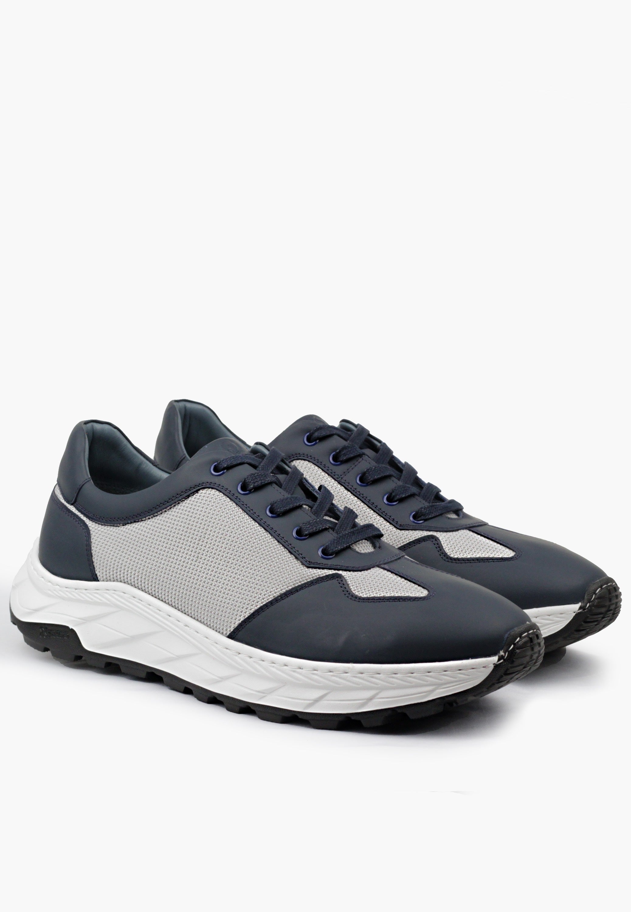 Aspen Sneaker Matte Navy
