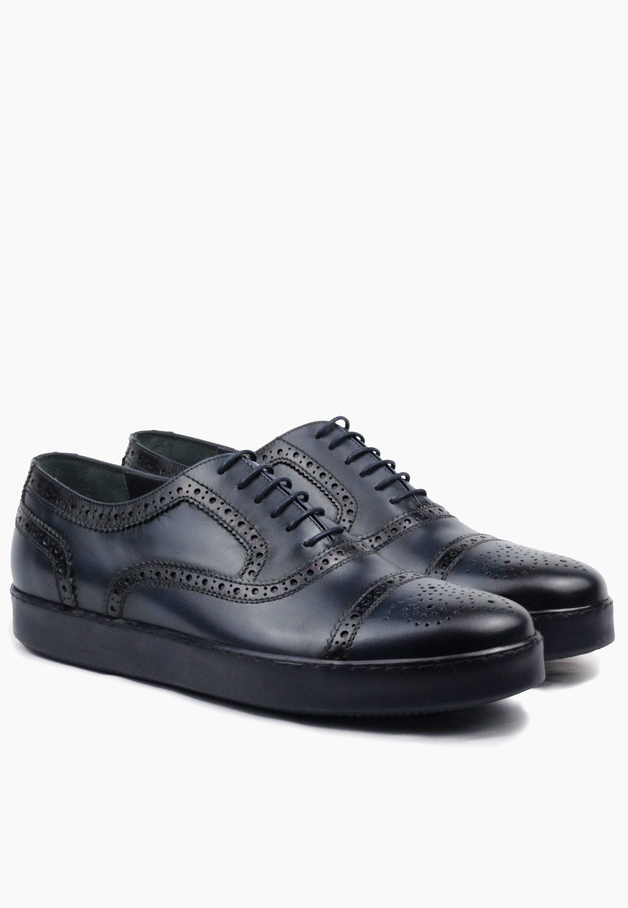 Leesburg Brogue Navy